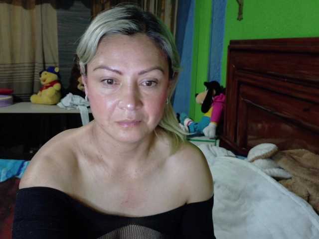 Charlizetheron1's BongaCams show and profile