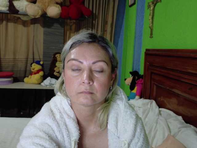 Charlizetheron1's BongaCams show and profile