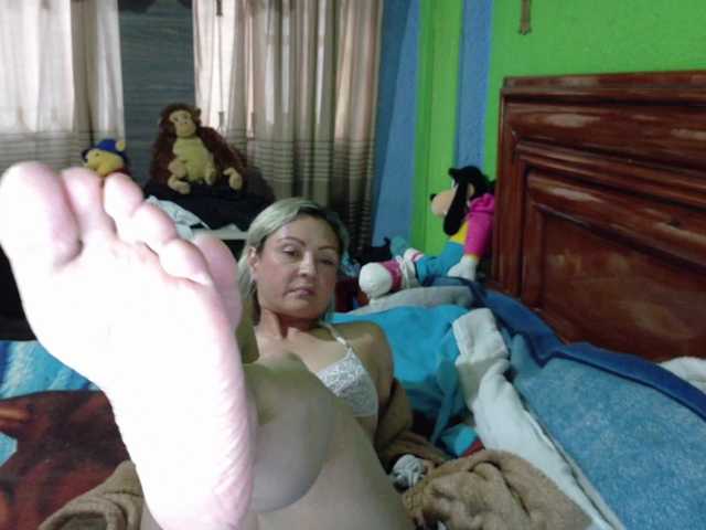 Charlizetheron1's BongaCams show and profile