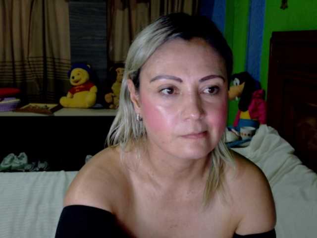 Charlizetheron1's BongaCams show and profile