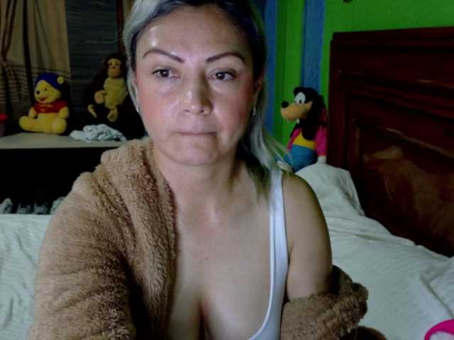 Charlizetheron1's BongaCams show and profile