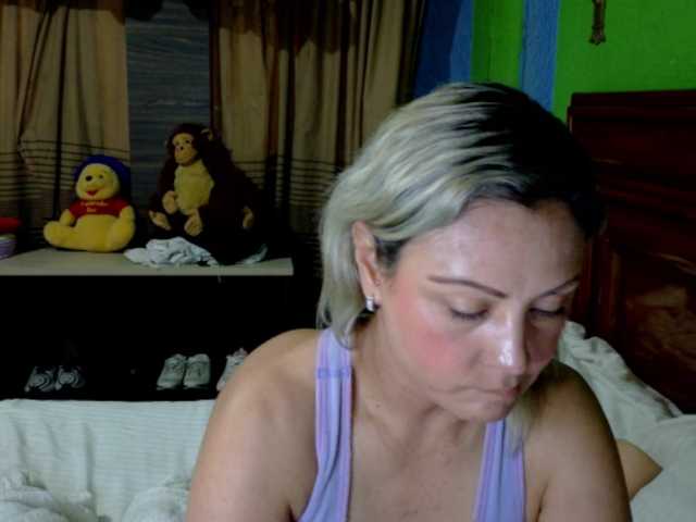 Charlizetheron1's BongaCams show and profile