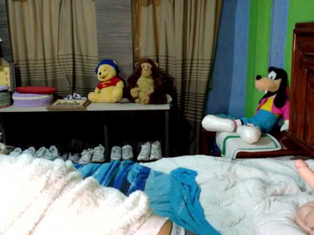 Charlizetheron1's BongaCams show and profile