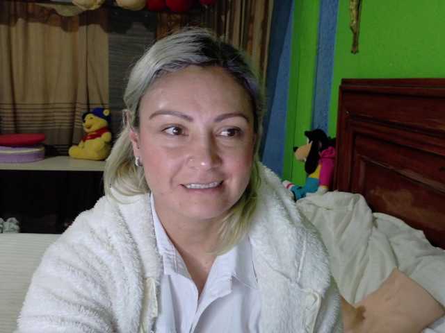 Charlizetheron1's BongaCams show and profile