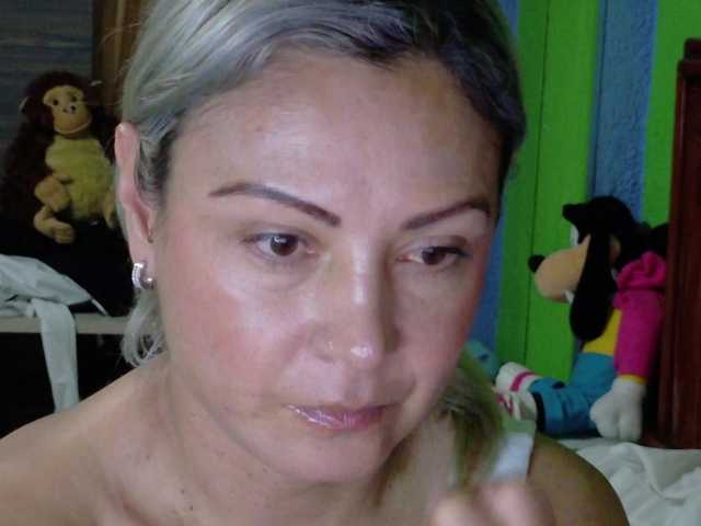 Charlizetheron1's BongaCams show and profile