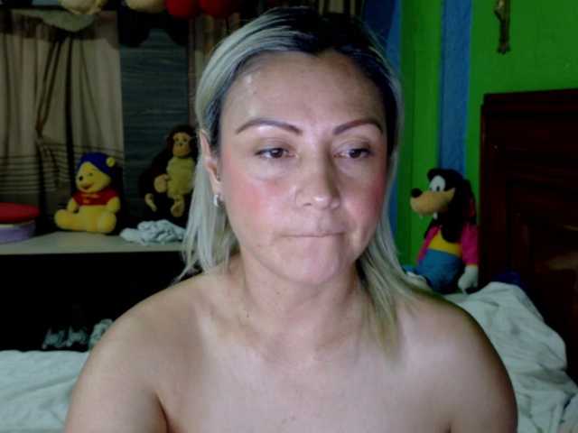 Charlizetheron1's BongaCams show and profile