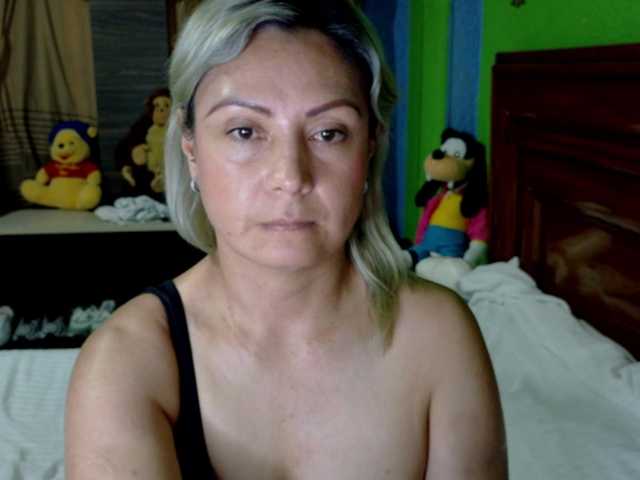 Charlizetheron1's BongaCams show and profile