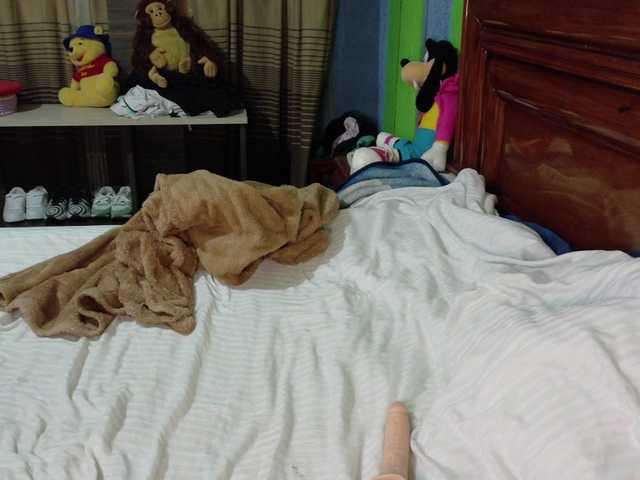 Charlizetheron1's BongaCams show and profile