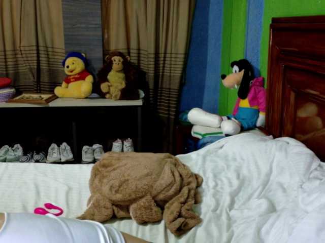 Charlizetheron1's BongaCams show and profile