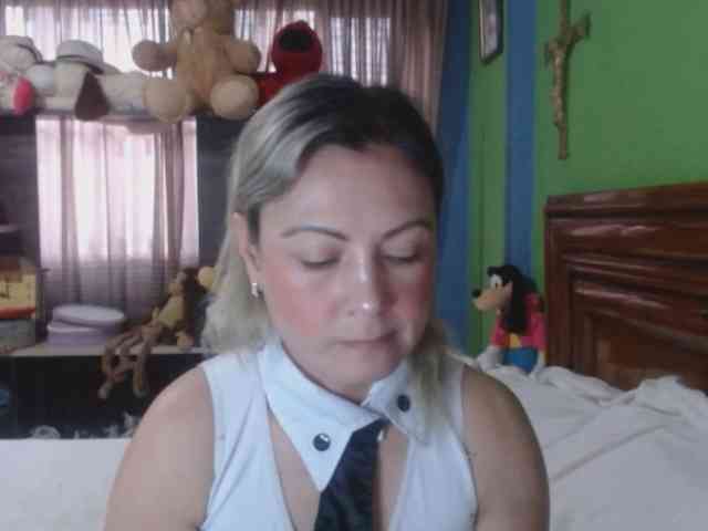 Charlizetheron1 webcam