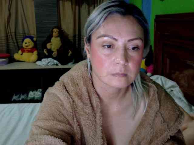 Charlizetheron1 webcam