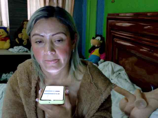 Charlizetheron1 webcam