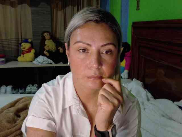 Charlizetheron1 webcam