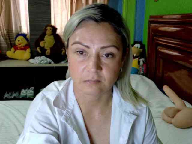 Charlizetheron1 webcam