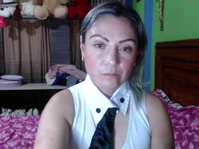 Charlizetheron1 webcam