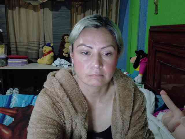 Charlizetheron1 webcam