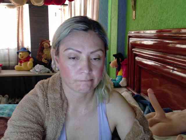 Charlizetheron1 webcam