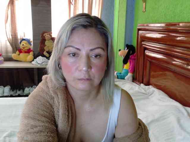 Charlizetheron1 webcam