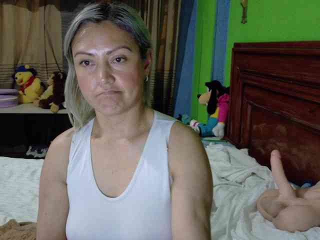 Charlizetheron1 webcam