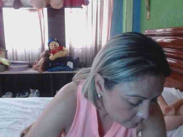 Charlizetheron1 webcam