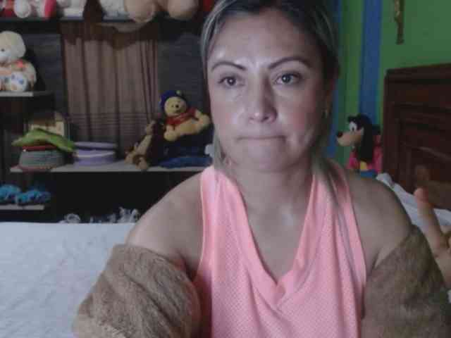 Charlizetheron1 webcam