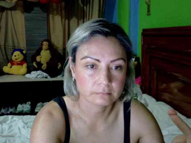 Charlizetheron1 webcam