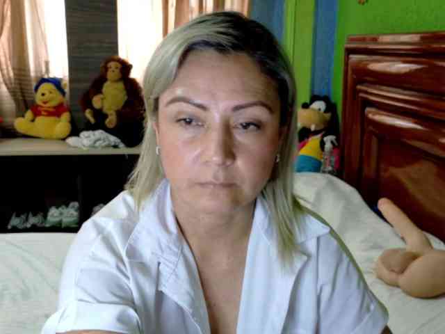 Charlizetheron1 webcam