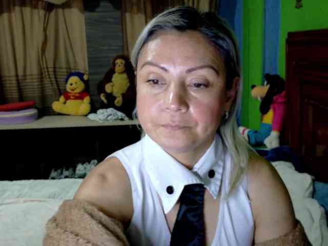 Charlizetheron1 webcam