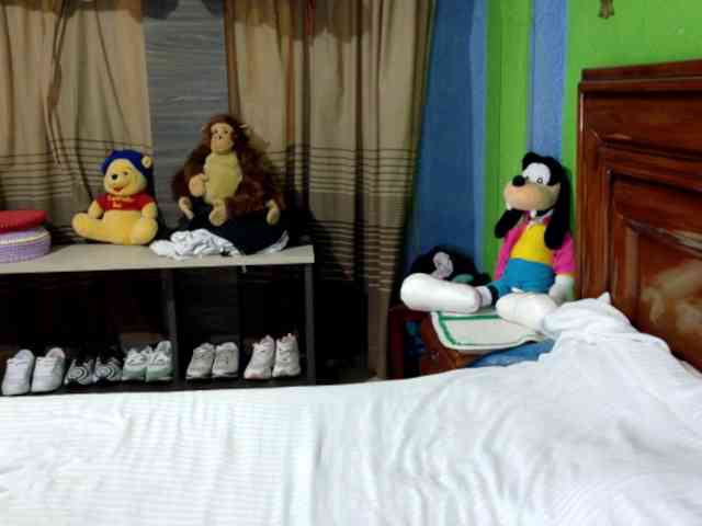 Charlizetheron1 webcam