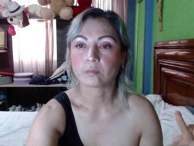 Charlizetheron1 webcam