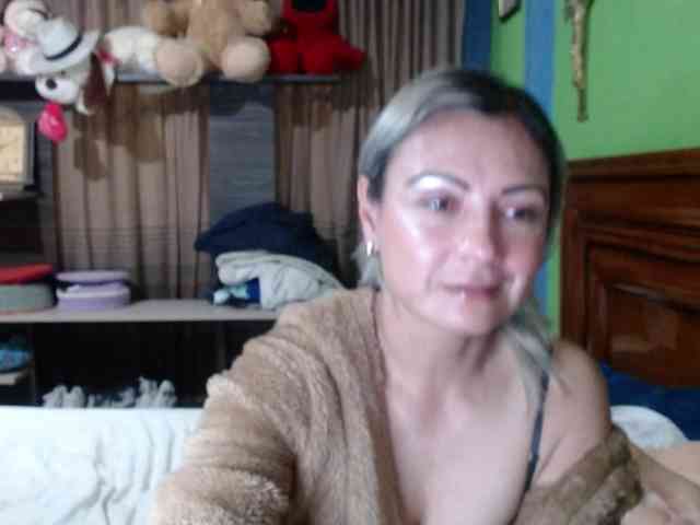 Charlizetheron1 webcam