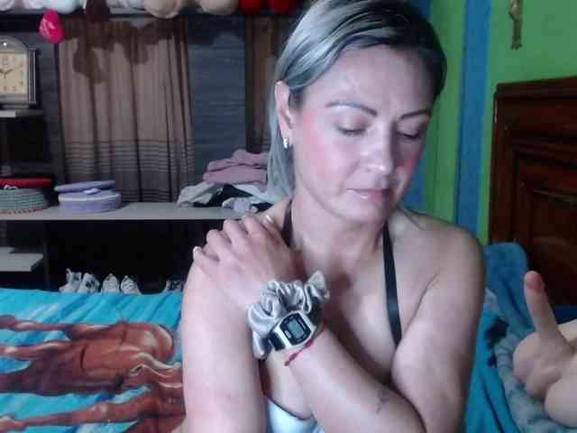 Charlizetheron1 webcam