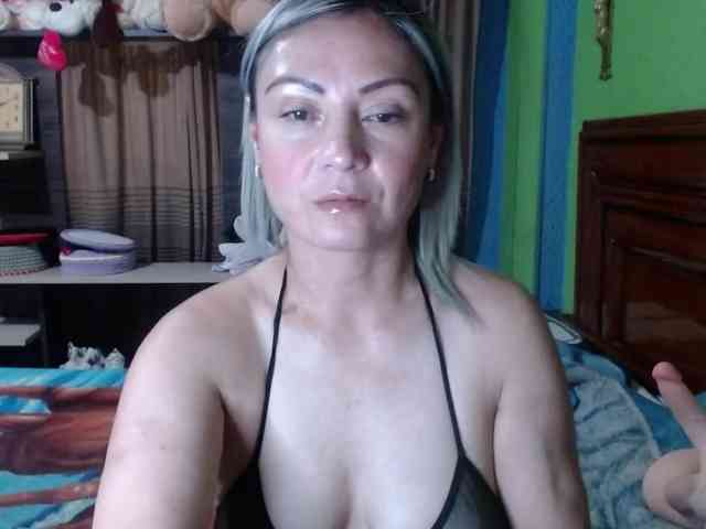 Charlizetheron1 webcam