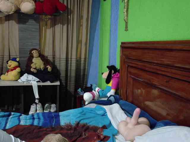 Charlizetheron1 webcam