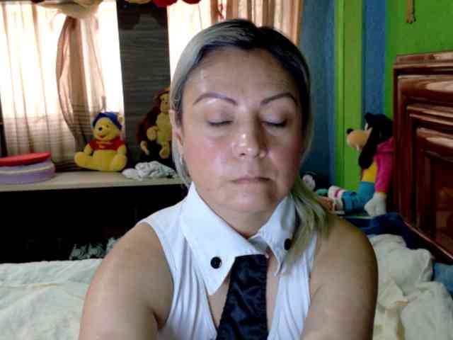 Charlizetheron1 webcam