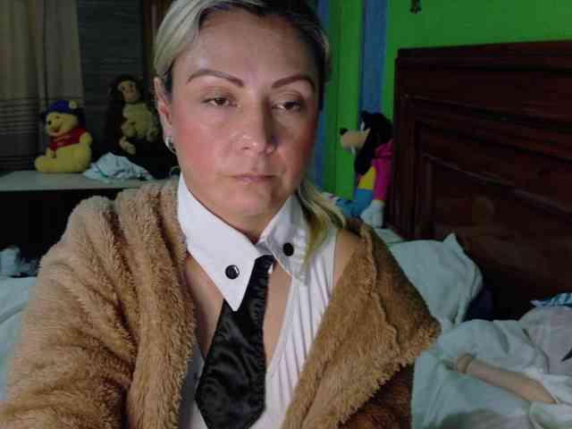 Charlizetheron1 webcam