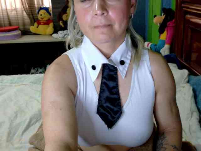 Charlizetheron1 webcam