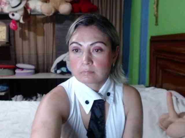 Charlizetheron1 webcam