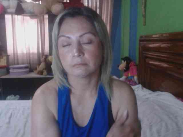 Charlizetheron1 webcam