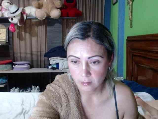 Charlizetheron1 webcam