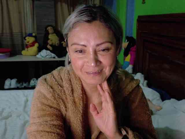 Charlizetheron1 webcam