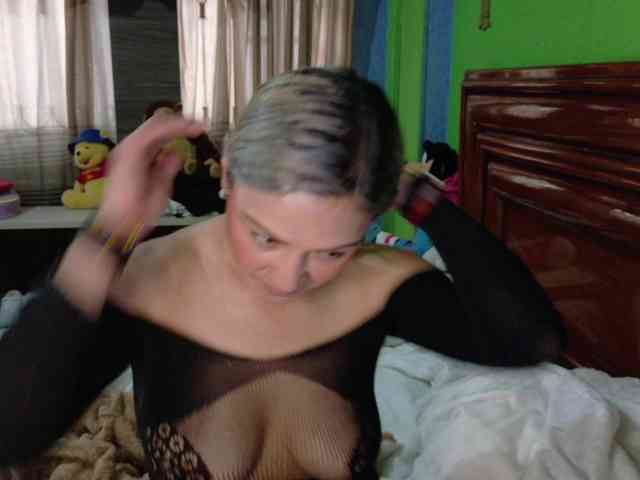 Charlizetheron1 webcam