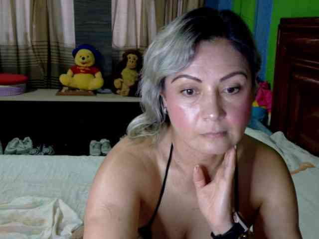 Charlizetheron1 webcam