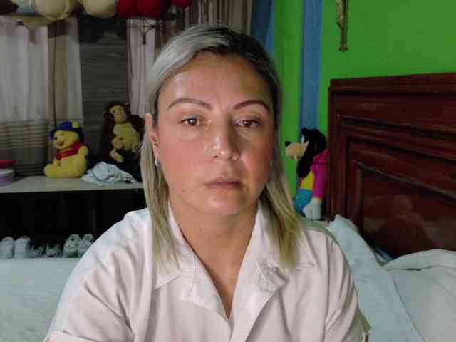 Charlizetheron1 webcam