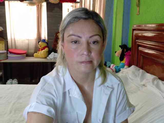 Charlizetheron1 webcam