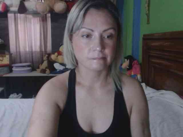 Charlizetheron1 webcam