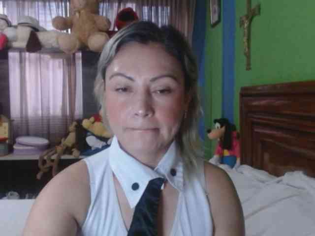 Charlizetheron1 webcam