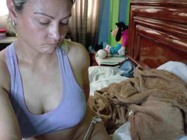 Charlizetheron1 webcam