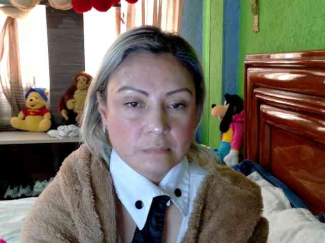 Charlizetheron1 webcam