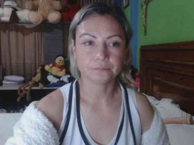 Charlizetheron1 webcam